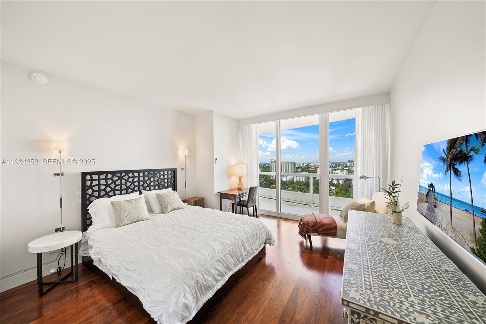 1643 Brickell Ave #2304, Miami FL 33129