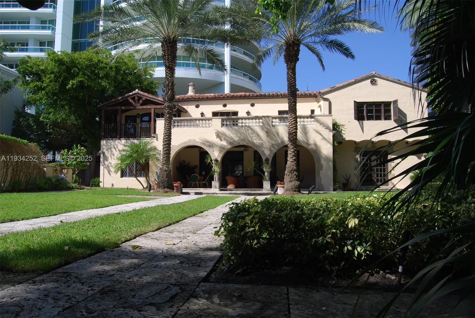 1643 Brickell Ave #2304, Miami FL 33129
