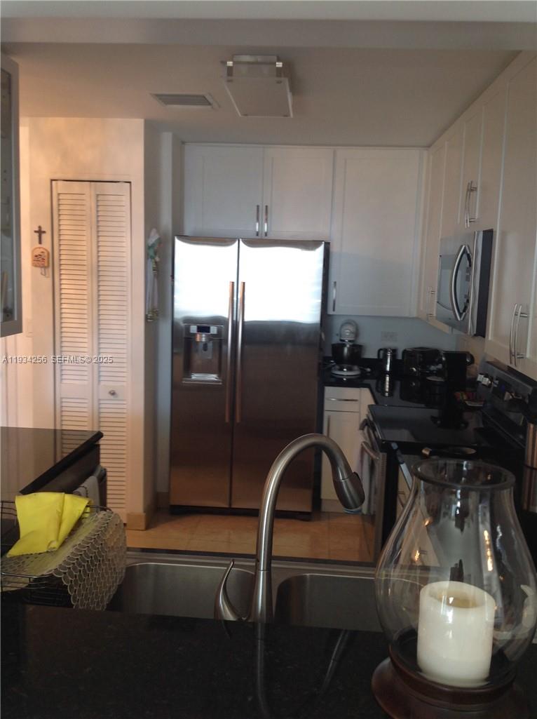 801 Brickell Key Blvd #1004, Miami FL 33131