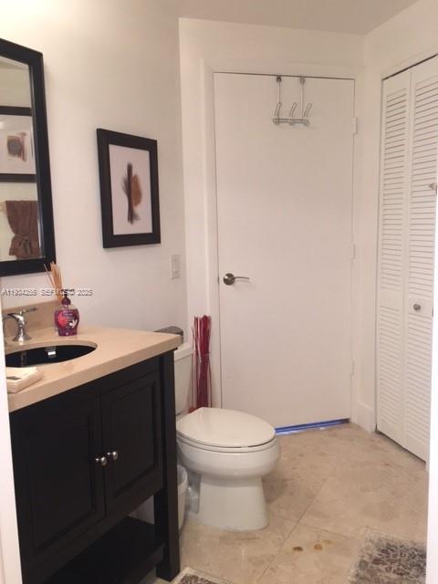 801 Brickell Key Blvd #1004, Miami FL 33131