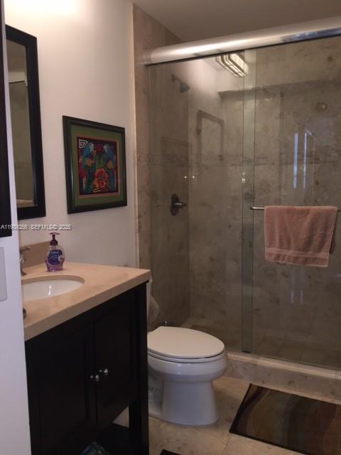 801 Brickell Key Blvd #1004, Miami FL 33131