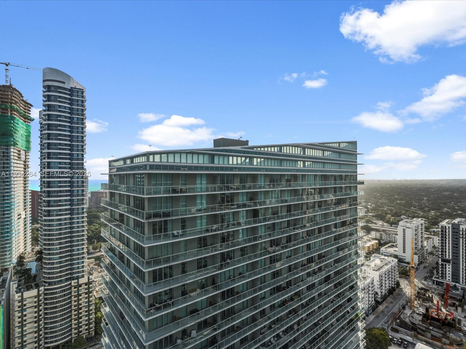 1111 SW 1st Ave #UPH4017, Miami FL 33130