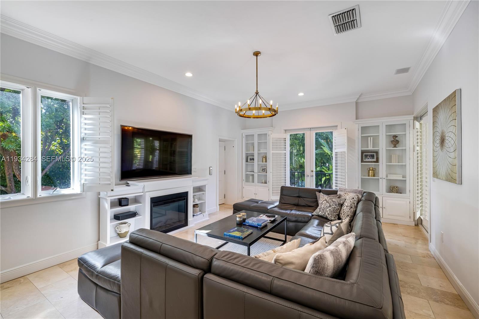 8000 Los Pinos Blvd, Coral Gables FL 33143