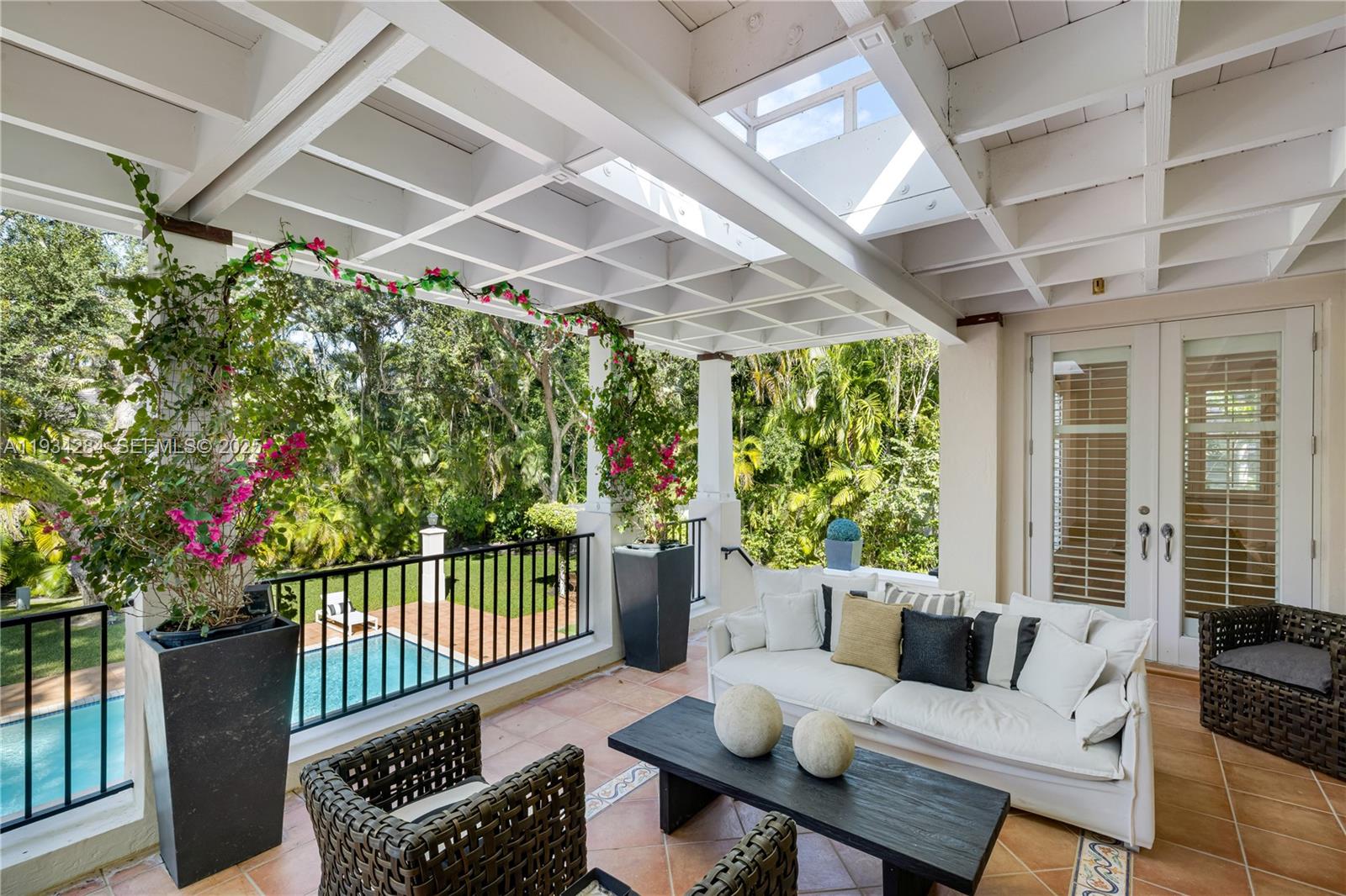 8000 Los Pinos Blvd, Coral Gables FL 33143