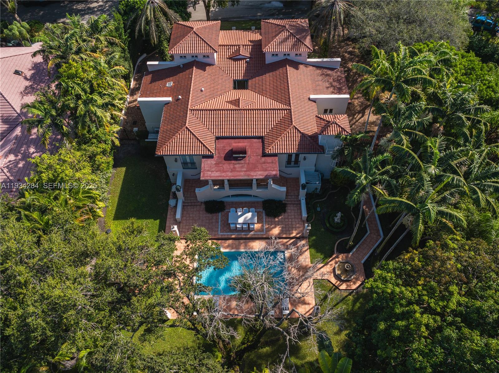 8000 Los Pinos Blvd, Coral Gables FL 33143