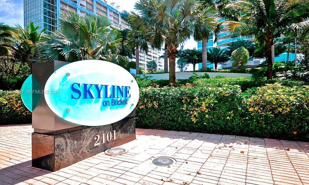 2101 Brickell Ave #2705, Miami FL 33129