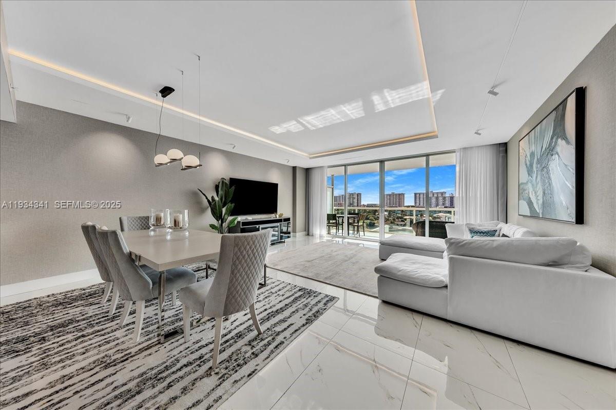 400 Sunny Isles Blvd #718, Sunny Isles Beach FL 33160