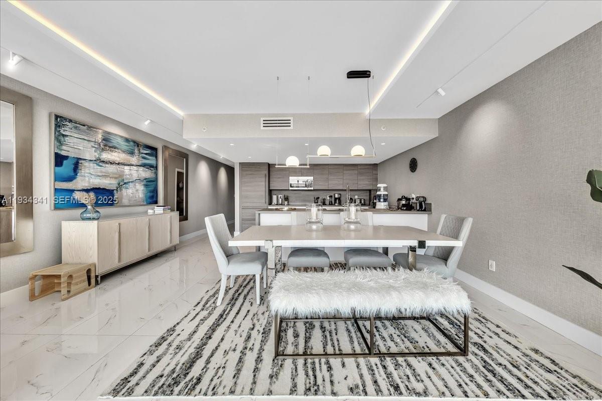 400 Sunny Isles Blvd #718, Sunny Isles Beach FL 33160