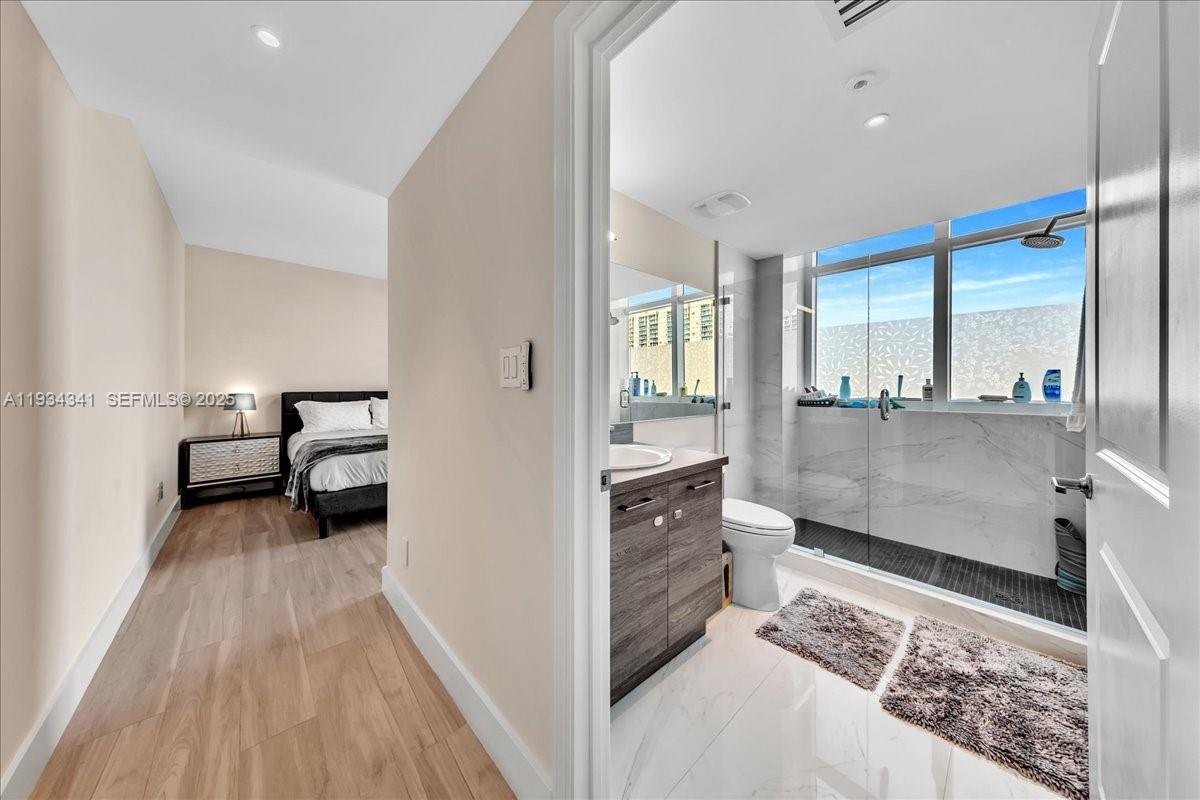 400 Sunny Isles Blvd #718, Sunny Isles Beach FL 33160