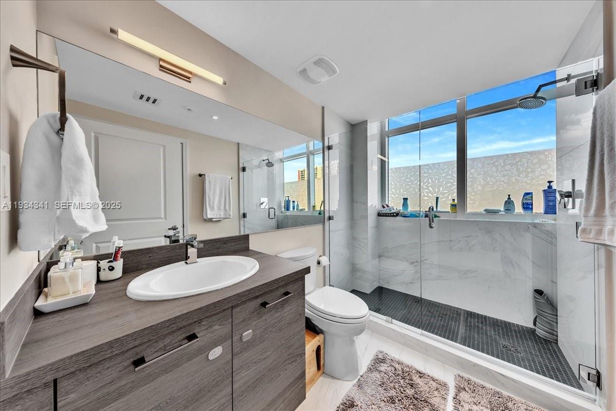 400 Sunny Isles Blvd #718, Sunny Isles Beach FL 33160