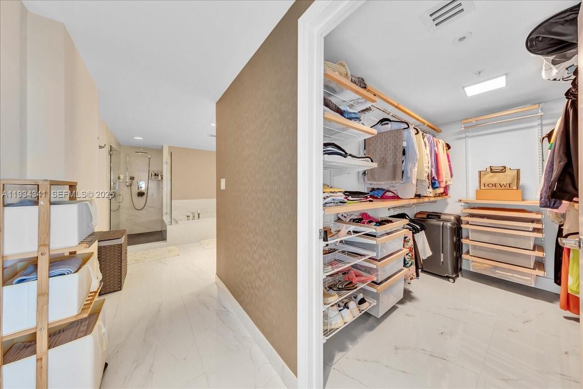 400 Sunny Isles Blvd #718, Sunny Isles Beach FL 33160