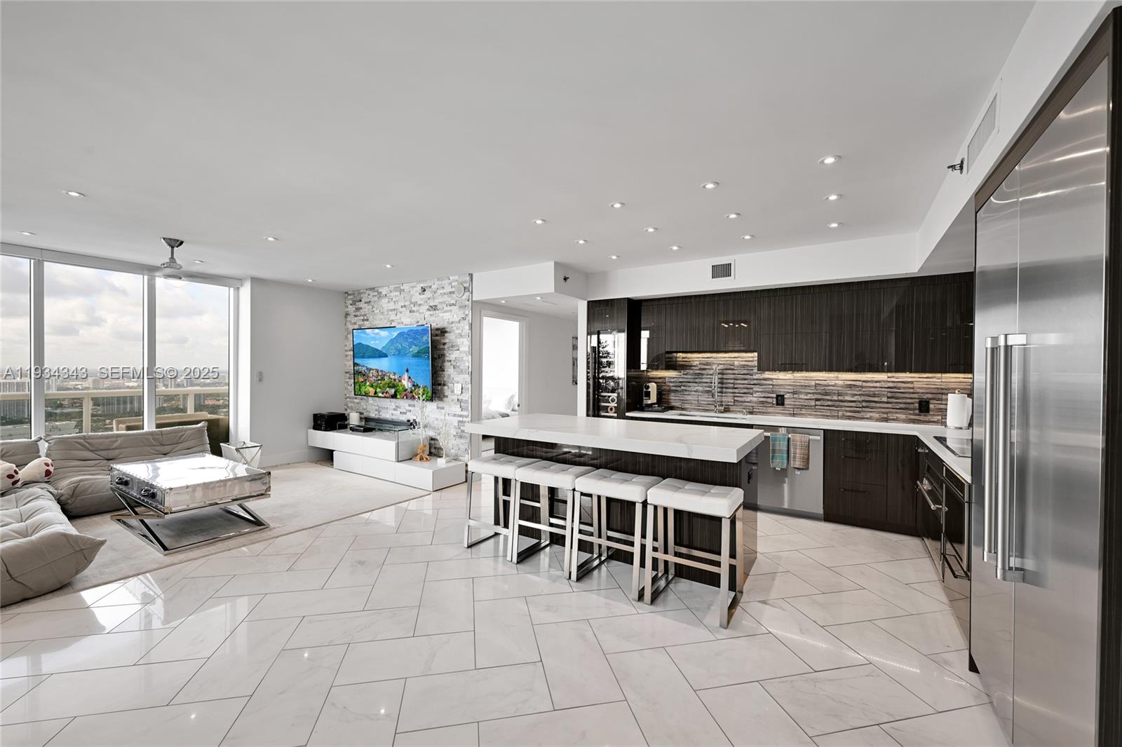1850 S Ocean Dr #PH4405, Hallandale Beach FL 33009