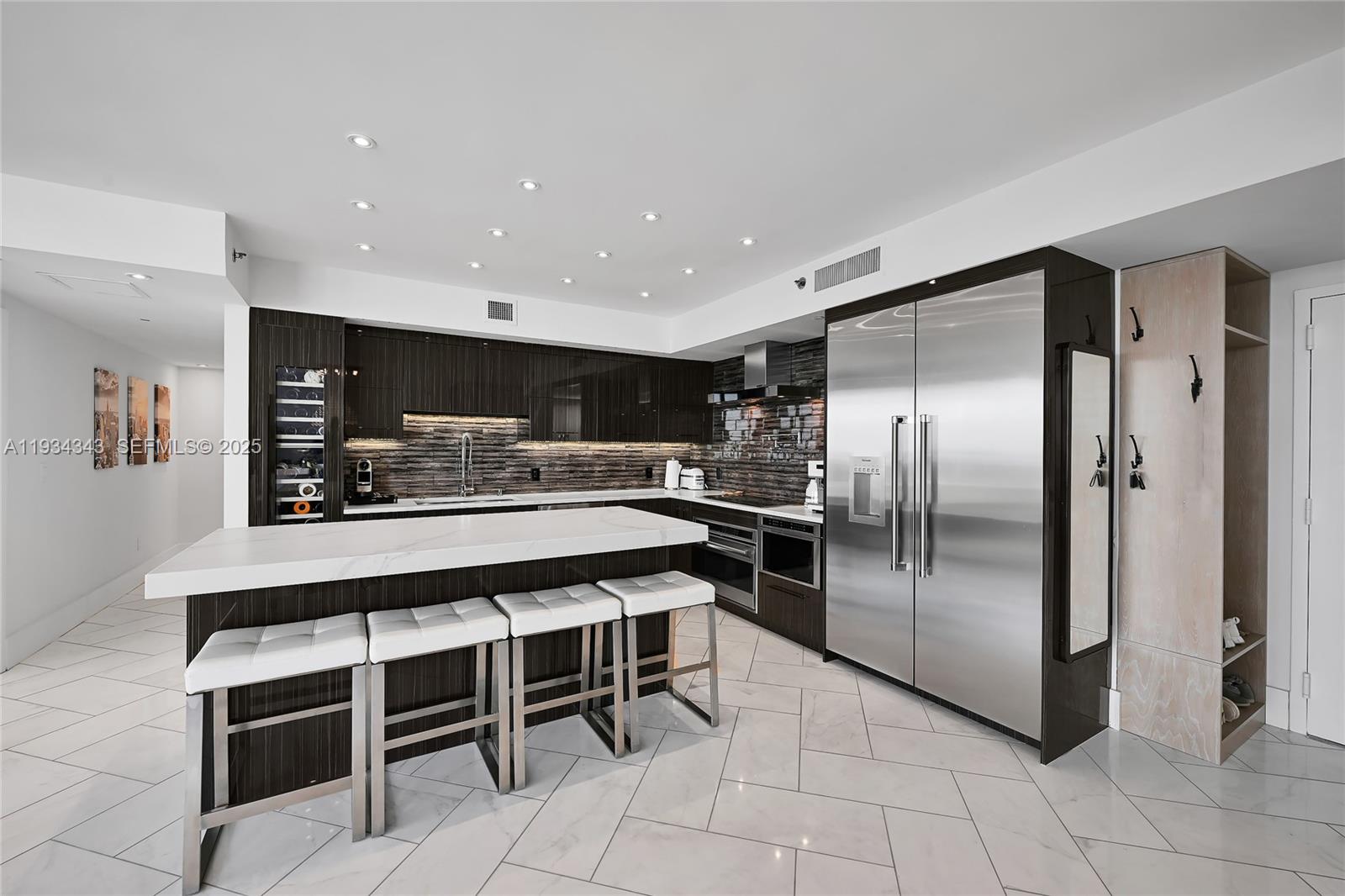 1850 S Ocean Dr #PH4405, Hallandale Beach FL 33009