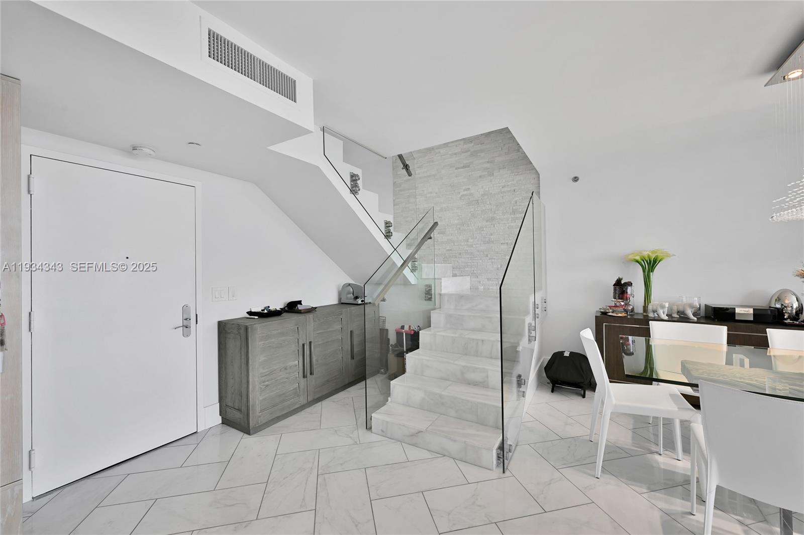 1850 S Ocean Dr #PH4405, Hallandale Beach FL 33009