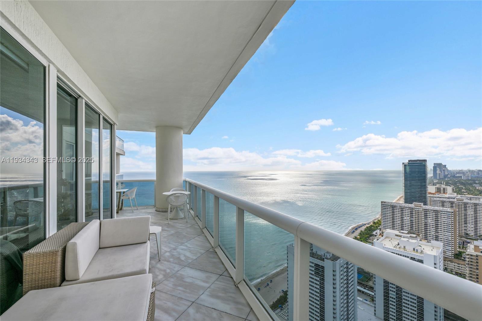 1850 S Ocean Dr #PH4405, Hallandale Beach FL 33009