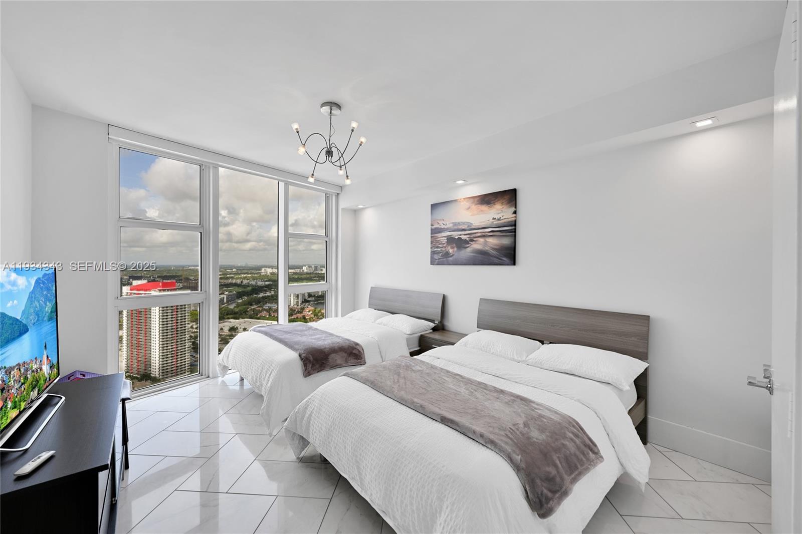 1850 S Ocean Dr #PH4405, Hallandale Beach FL 33009
