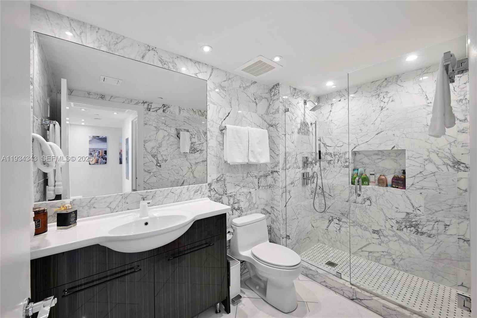 1850 S Ocean Dr #PH4405, Hallandale Beach FL 33009