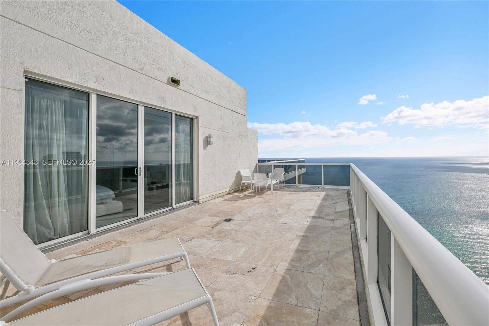 1850 S Ocean Dr #PH4405, Hallandale Beach FL 33009