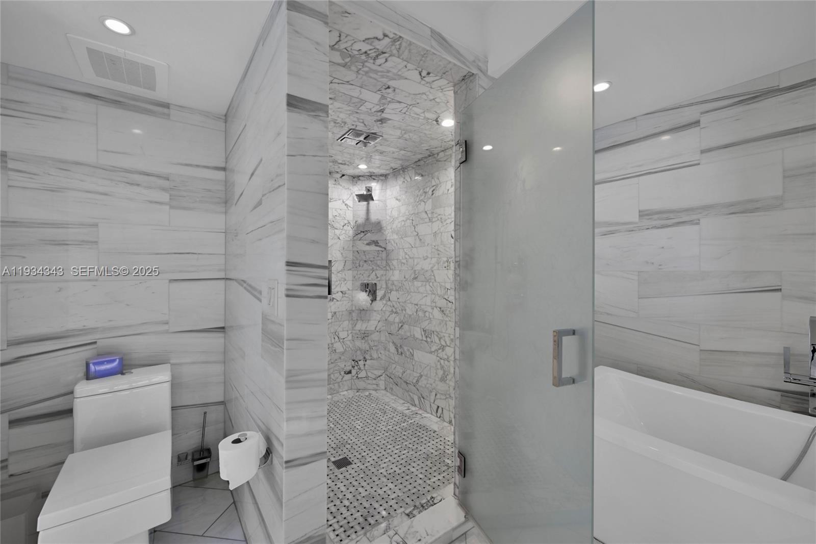 1850 S Ocean Dr #PH4405, Hallandale Beach FL 33009
