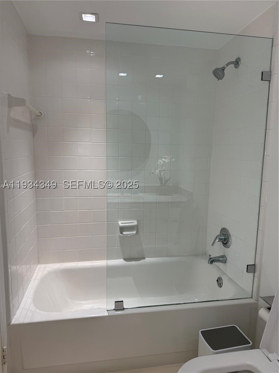 900 Bay Dr #315, Miami Beach FL 33141