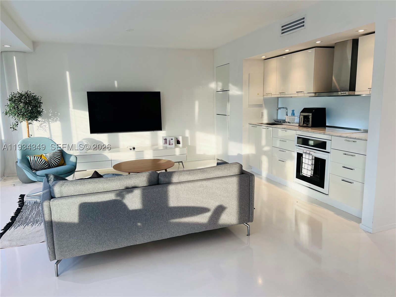 900 Bay Dr #315, Miami Beach FL 33141