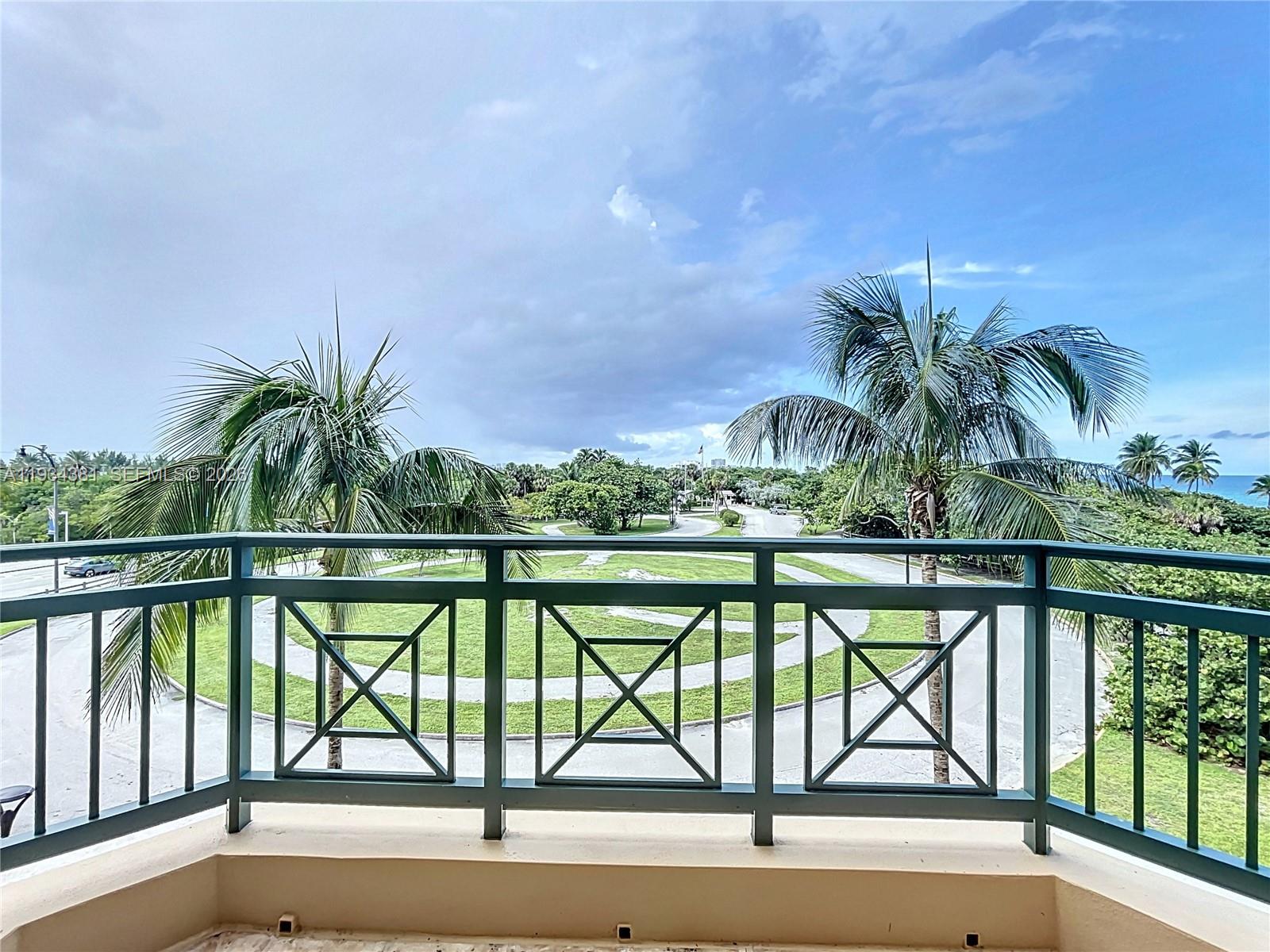 3501 N Ocean Dr #V5, Hollywood FL 33019