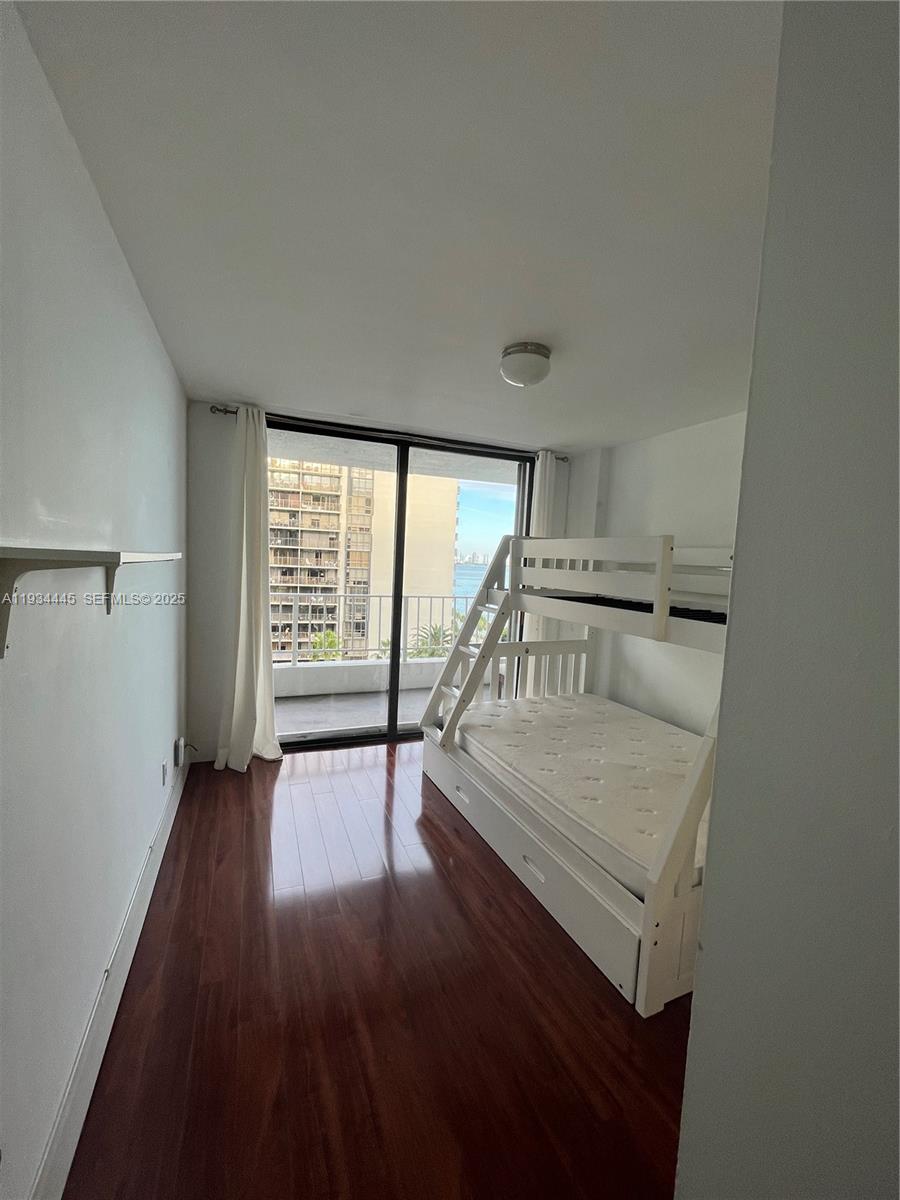 200 SE 15th Rd #11I, Miami FL 33129