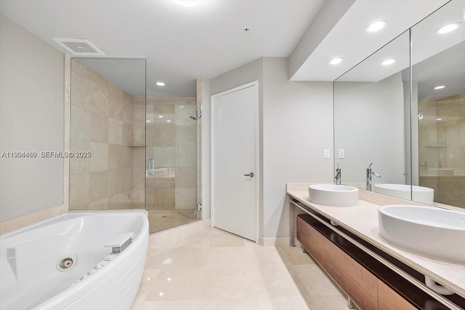 16275 Collins Ave #502, Sunny Isles Beach FL 33160