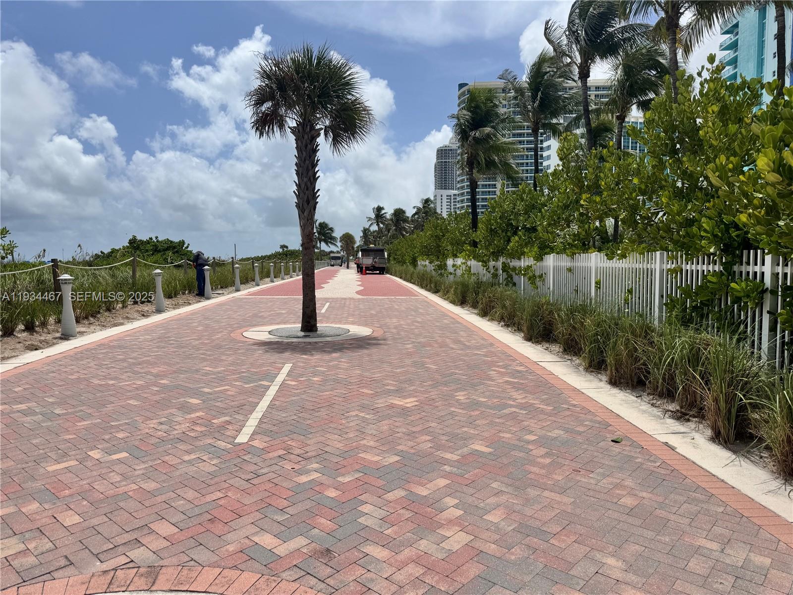 5161 Collins Ave #916, Miami Beach FL 33140