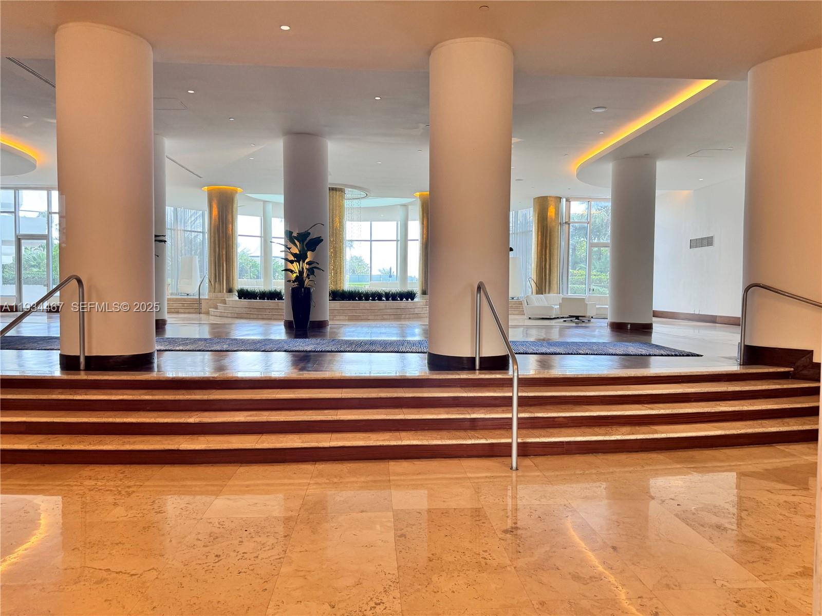 5161 Collins Ave #916, Miami Beach FL 33140