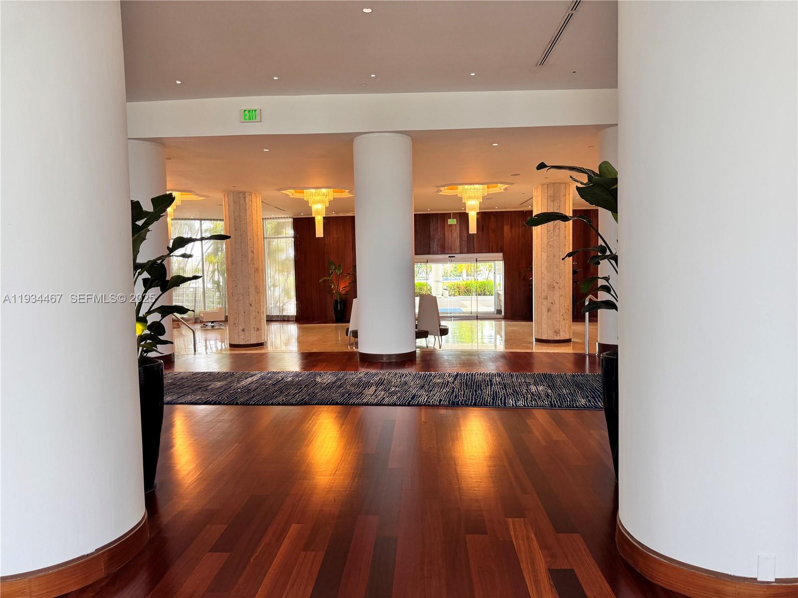 5161 Collins Ave #916, Miami Beach FL 33140