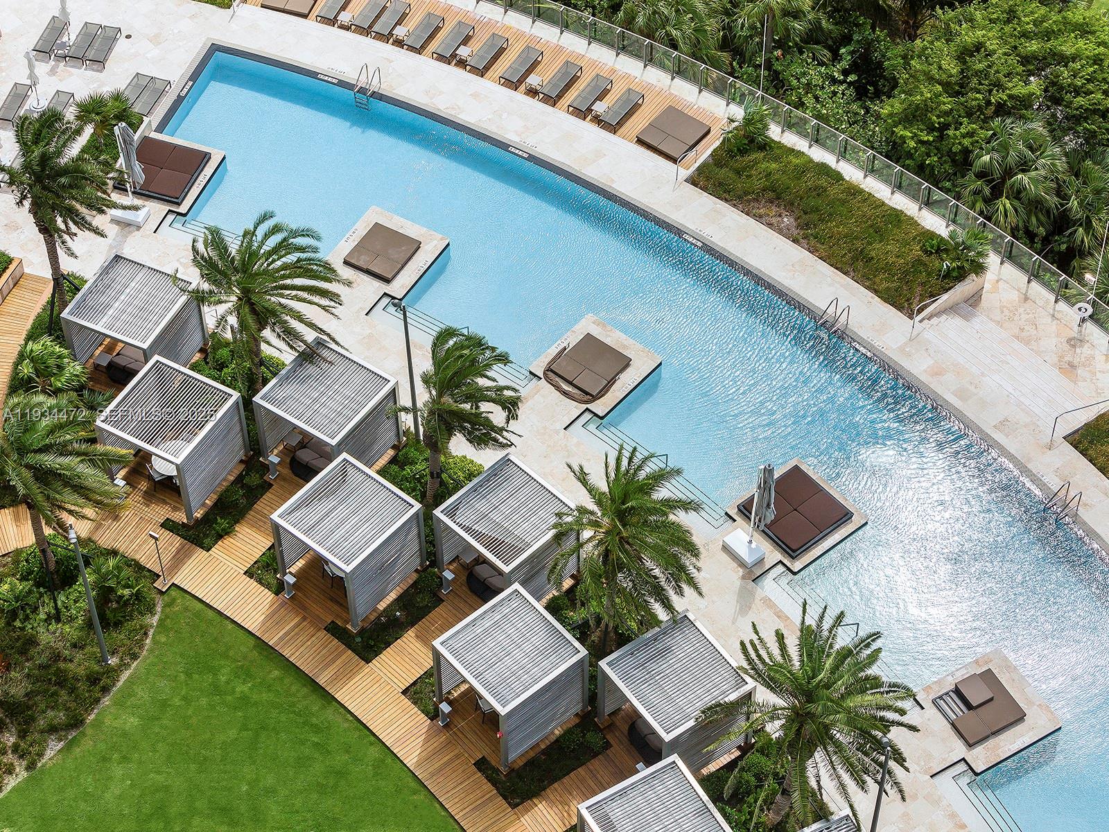 800 S Pointe Dr #2103, Miami Beach FL 33139