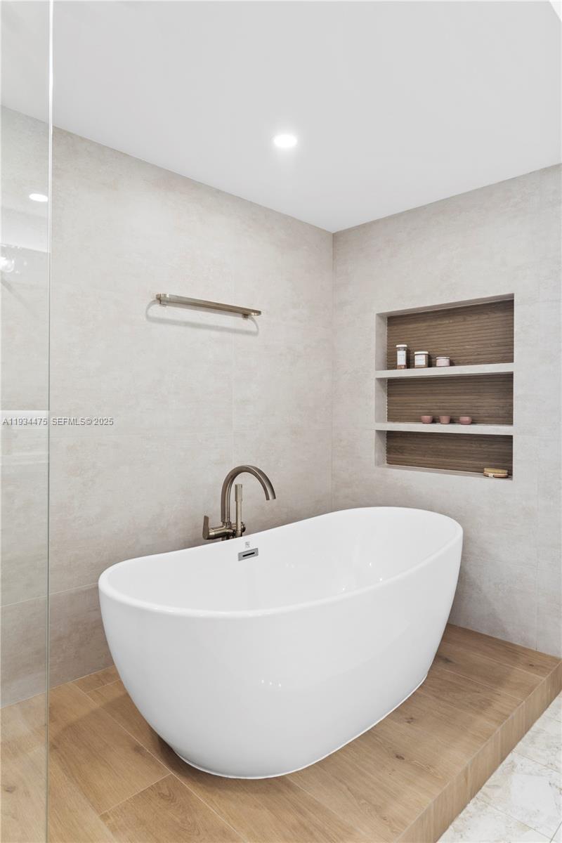 1331 Brickell Bay Dr #3007, Miami FL 33131