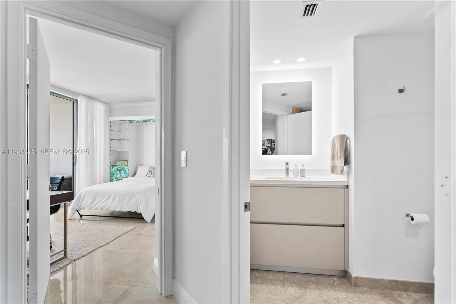 1331 Brickell Bay Dr #3007, Miami FL 33131