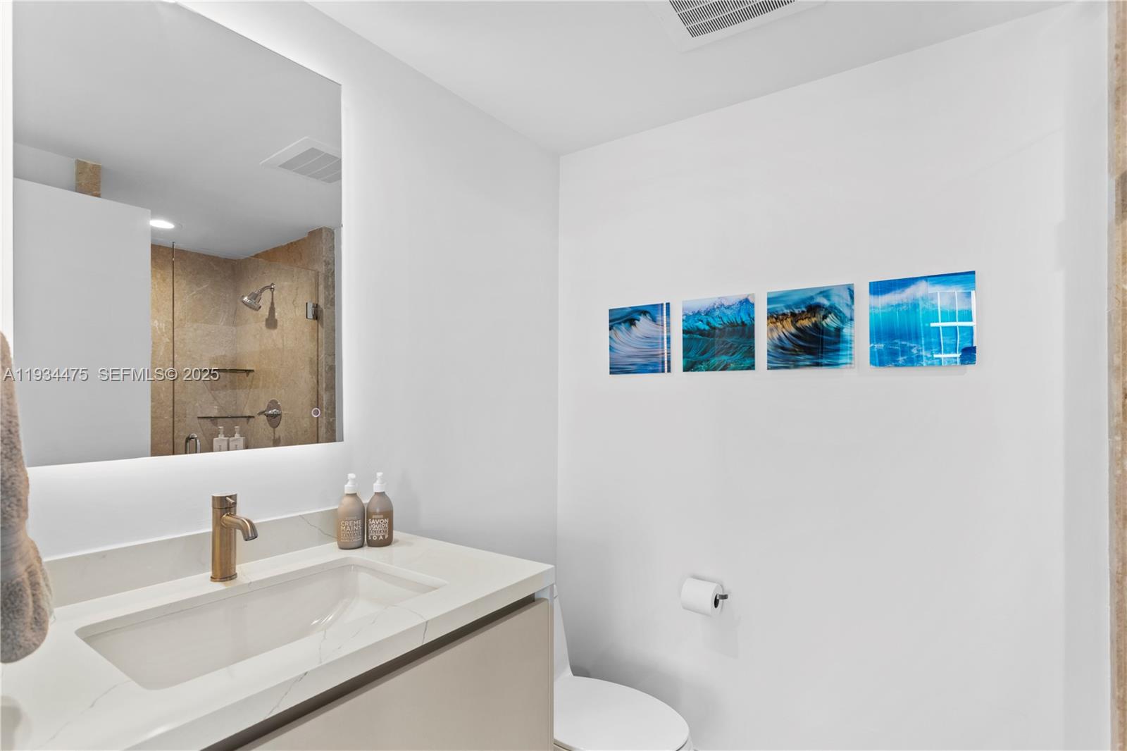 1331 Brickell Bay Dr #3007, Miami FL 33131