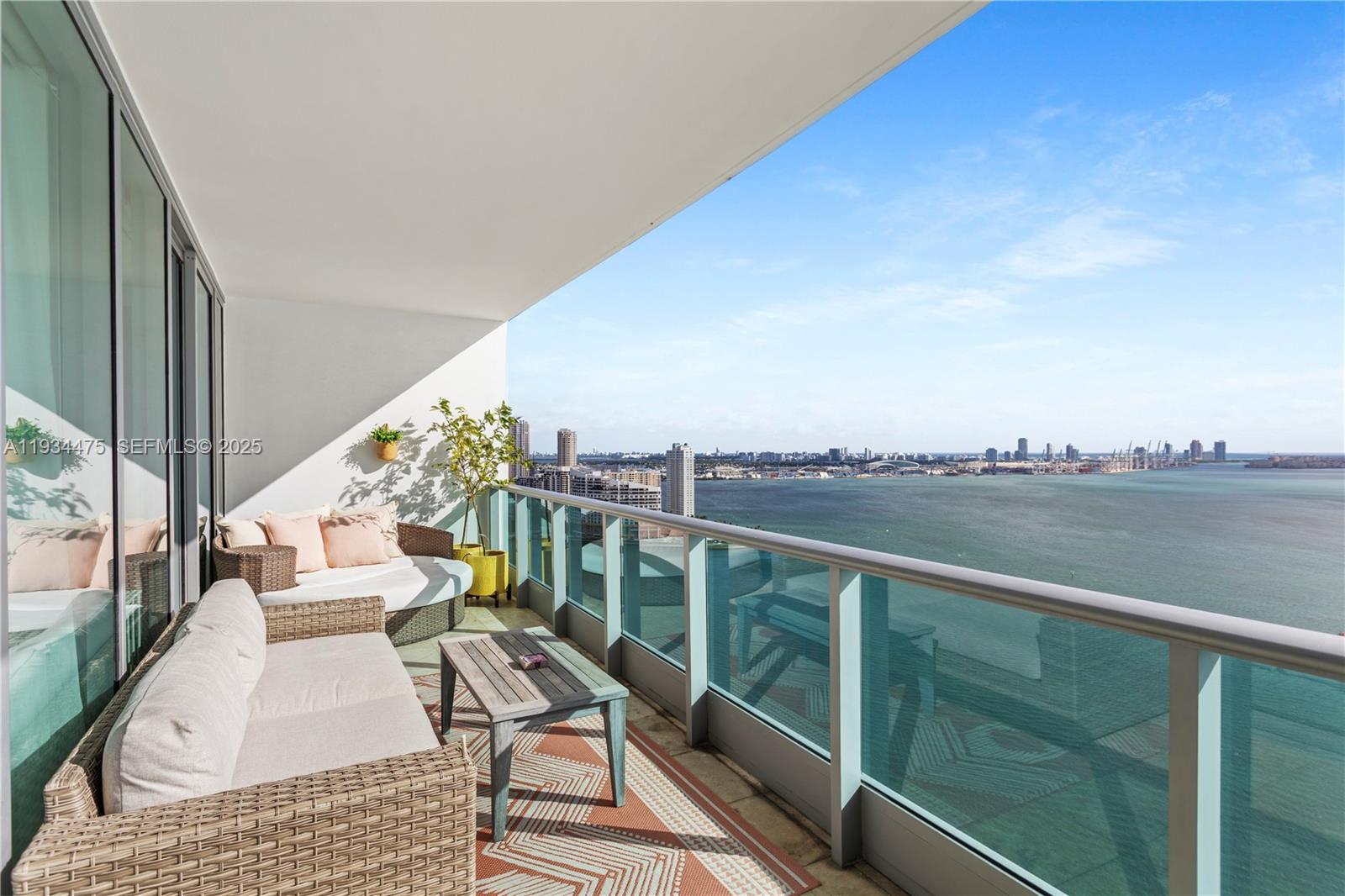 1331 Brickell Bay Dr #3007, Miami FL 33131