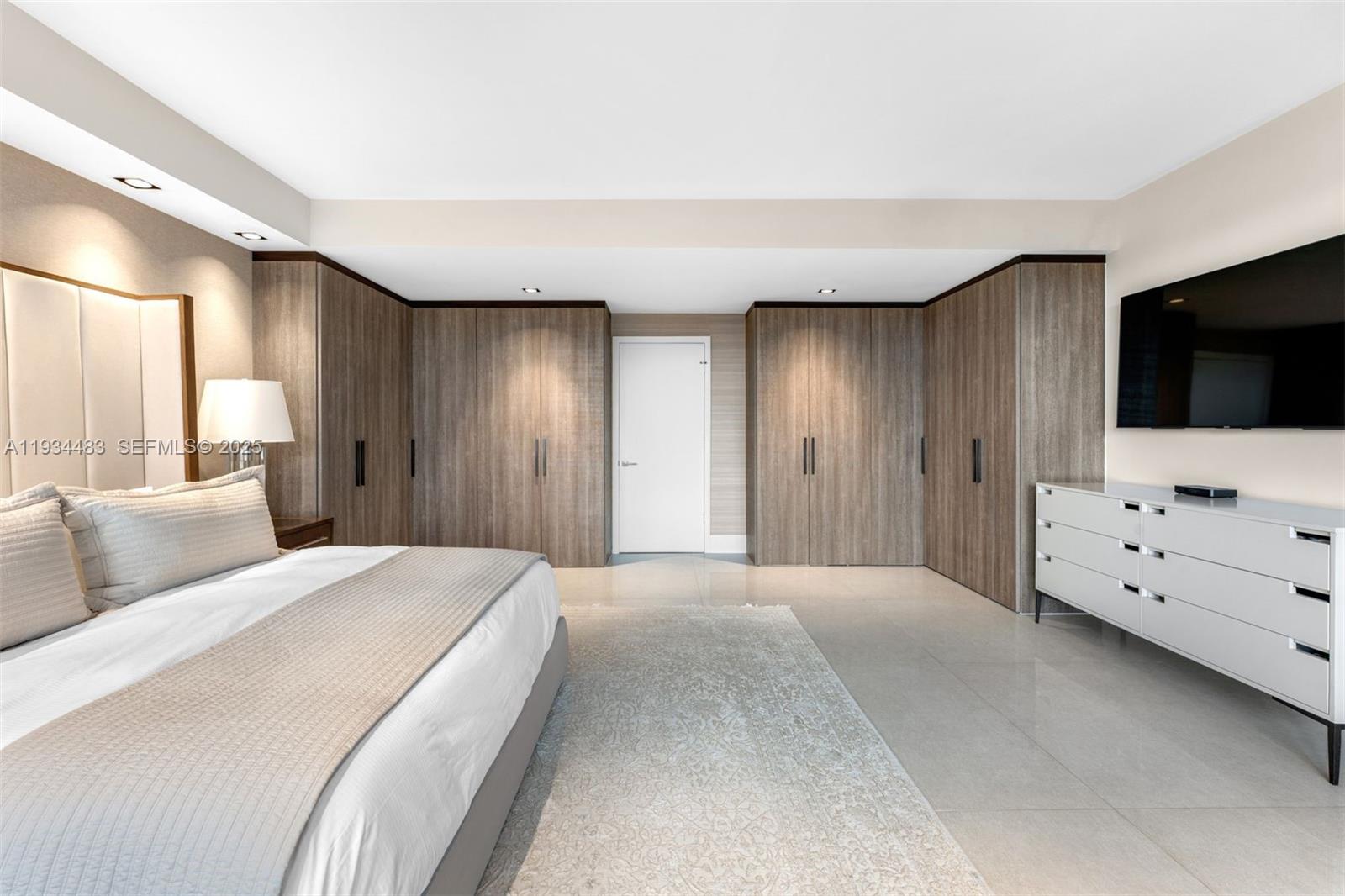 1 Collins Ave #308, Miami Beach FL 33139