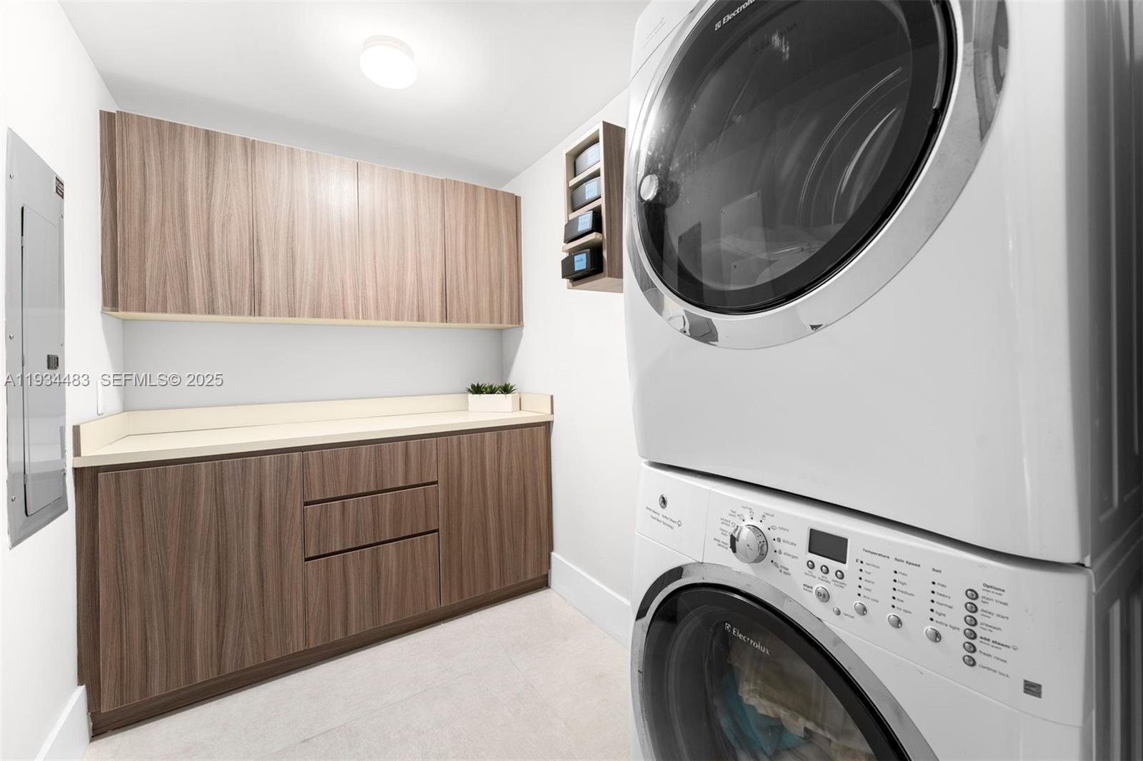 1 Collins Ave #308, Miami Beach FL 33139