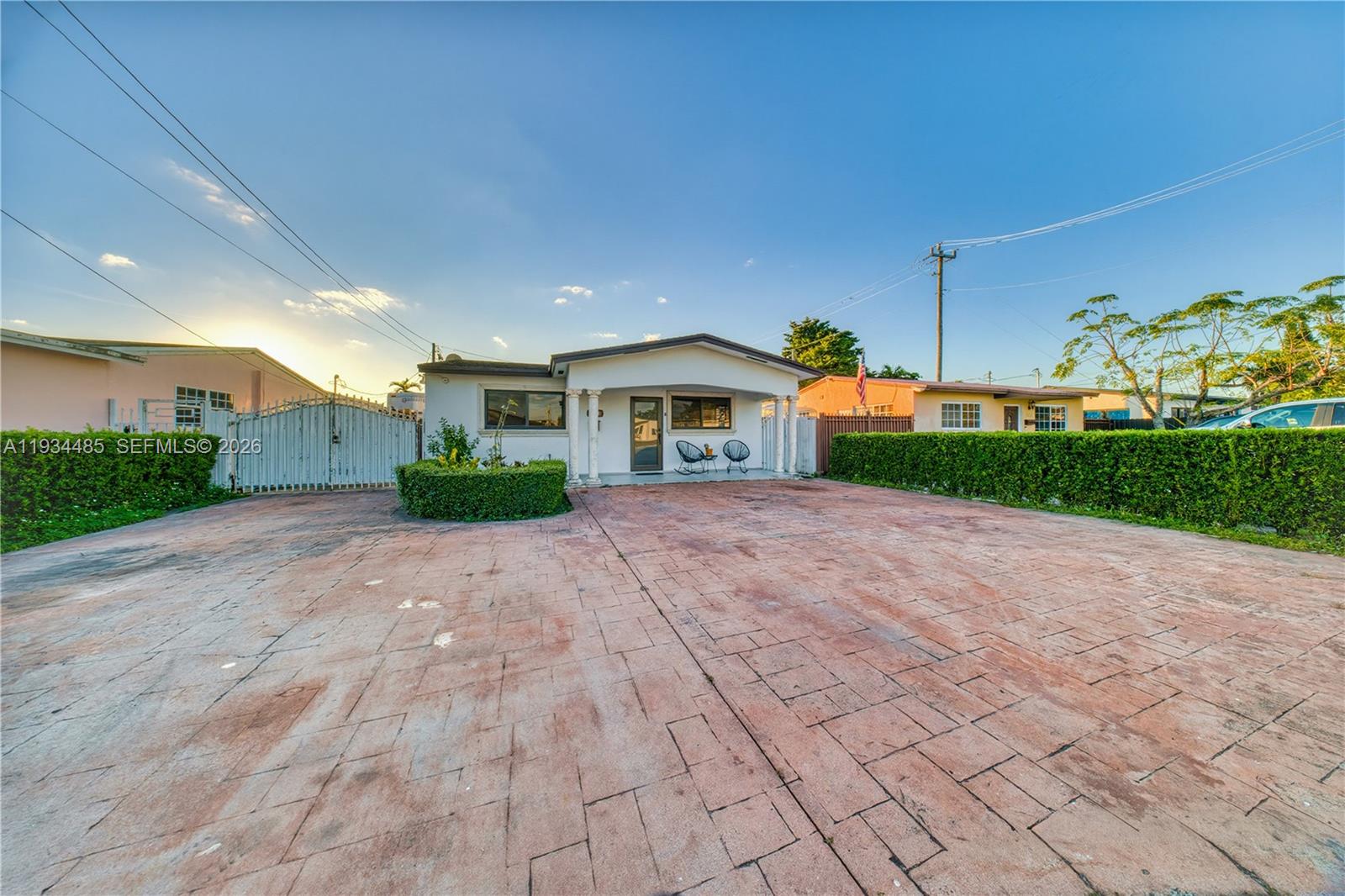 3640 SW 92nd Ave, Miami FL 33165