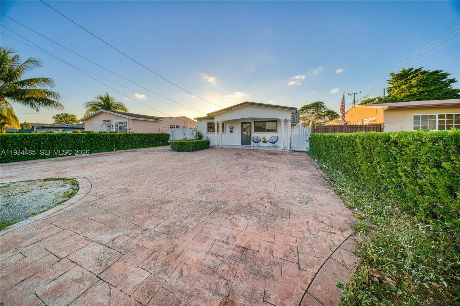 3640 SW 92nd Ave, Miami FL 33165
