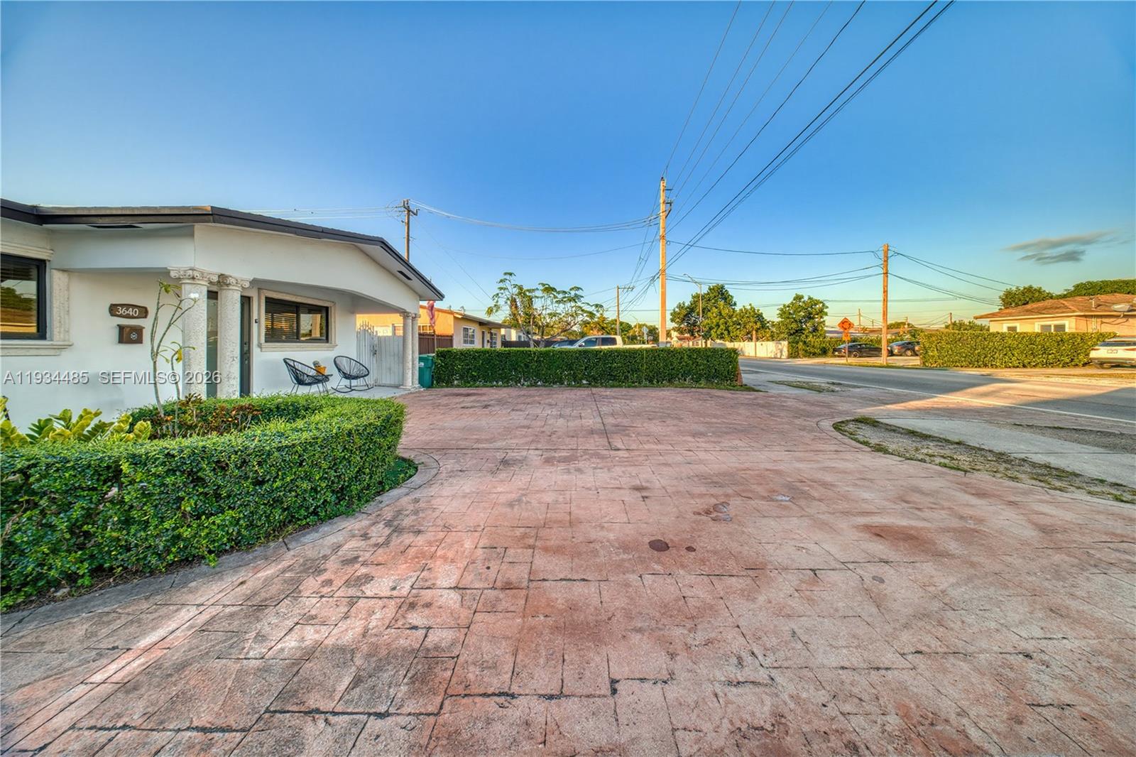 3640 SW 92nd Ave, Miami FL 33165