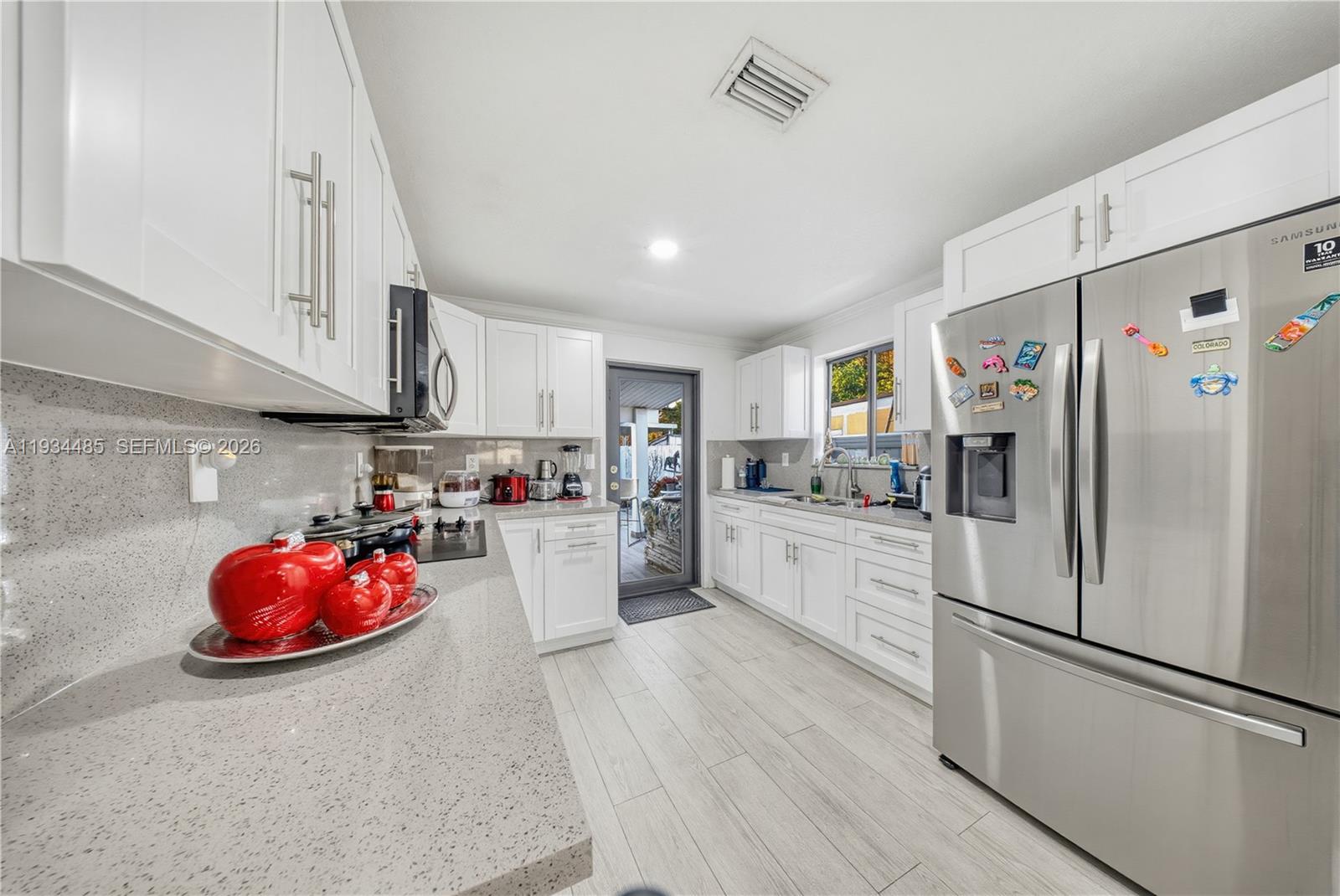 3640 SW 92nd Ave, Miami FL 33165