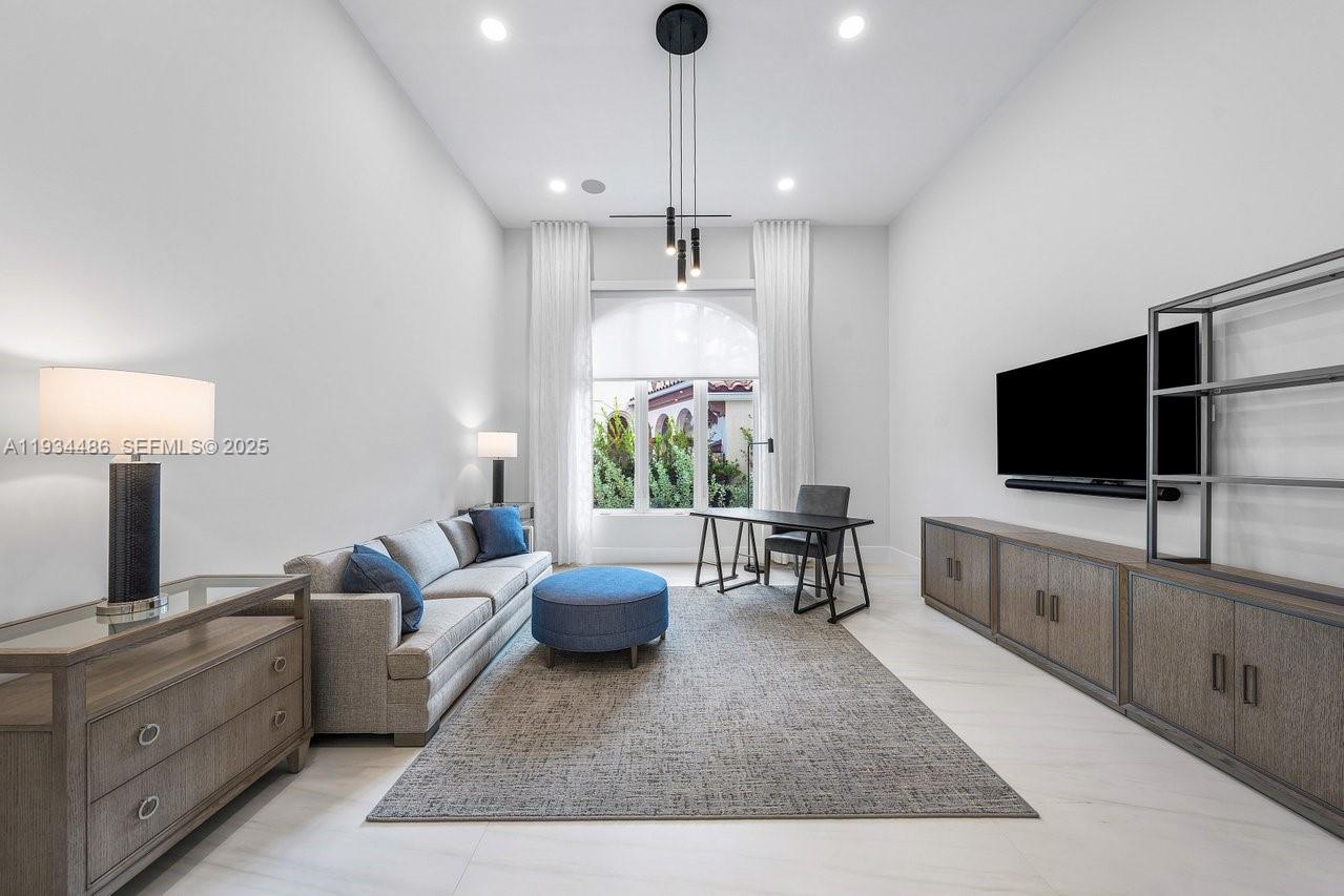 3912 Island Estates Dr #0, Aventura FL 33160