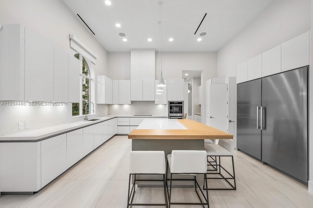 3912 Island Estates Dr #0, Aventura FL 33160