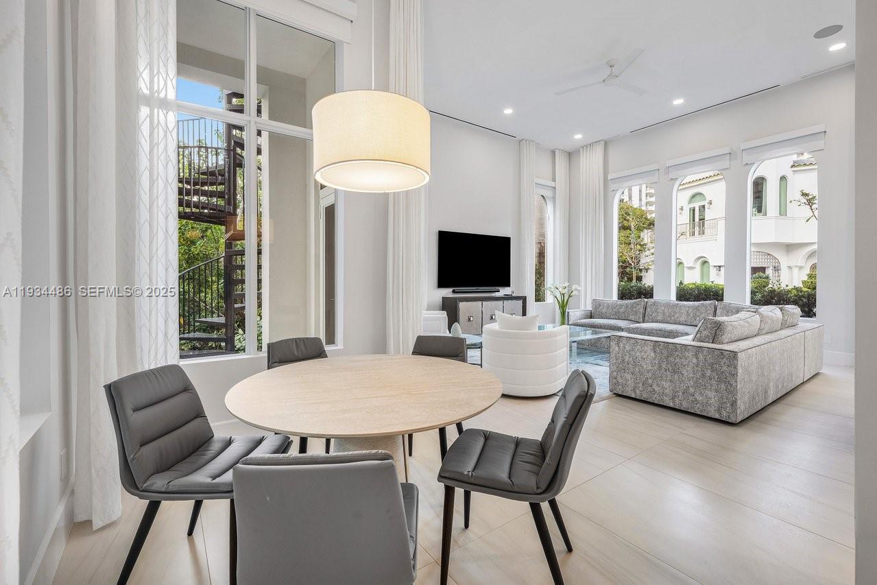 3912 Island Estates Dr #0, Aventura FL 33160