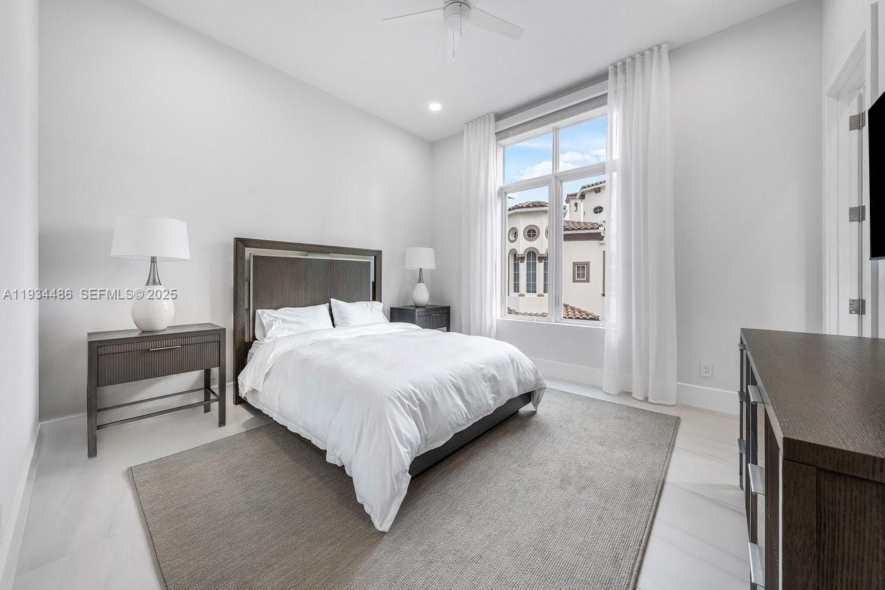 3912 Island Estates Dr #0, Aventura FL 33160