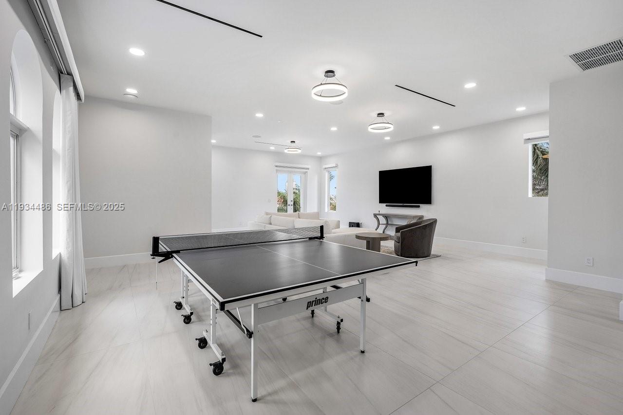 3912 Island Estates Dr #0, Aventura FL 33160