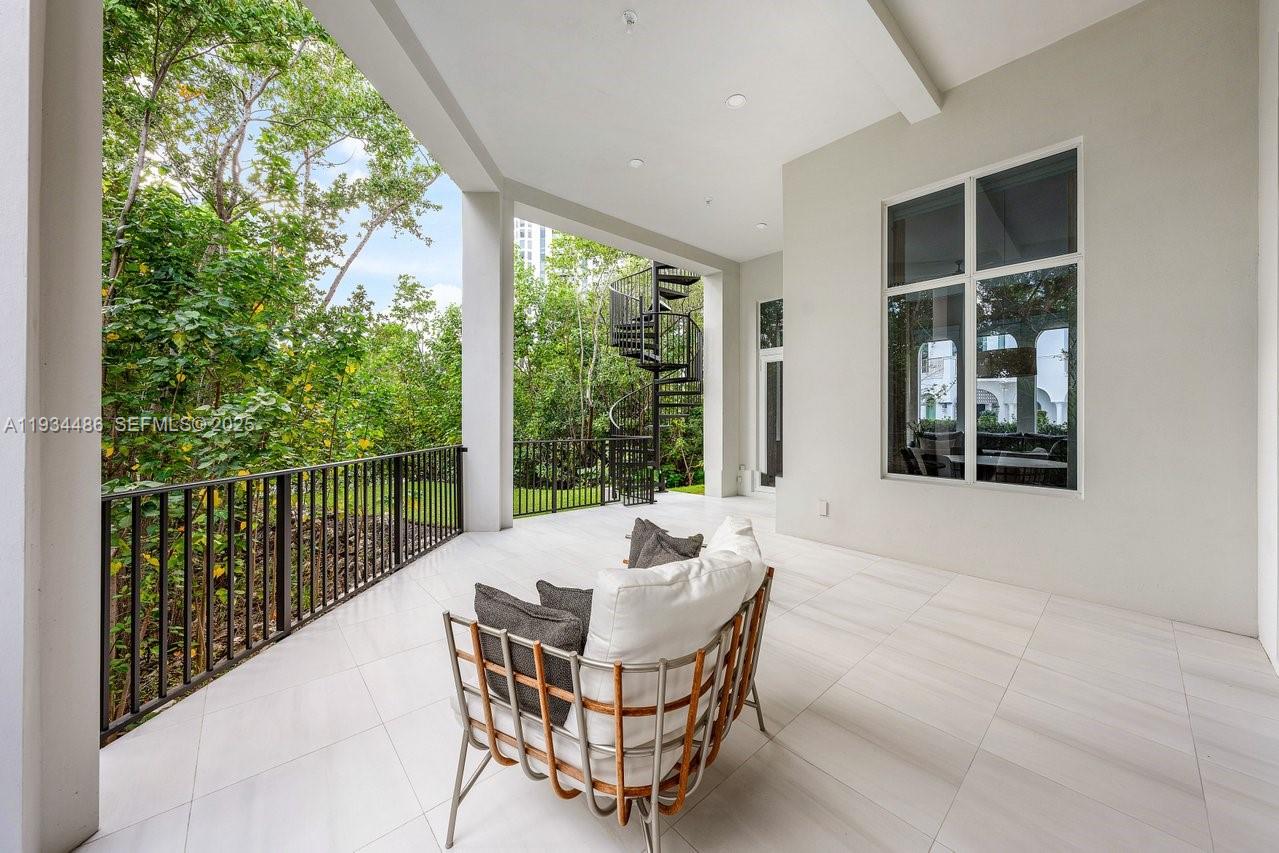 3912 Island Estates Dr #0, Aventura FL 33160