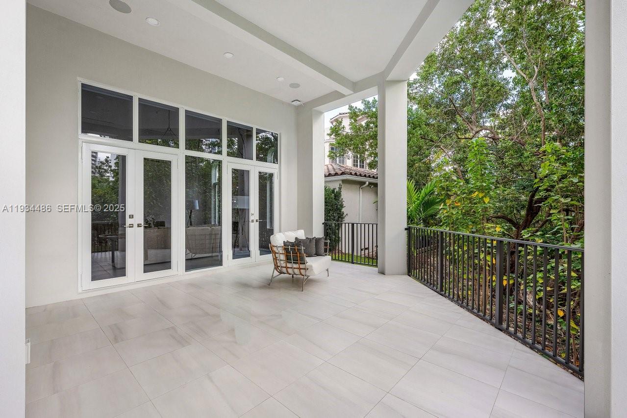3912 Island Estates Dr #0, Aventura FL 33160