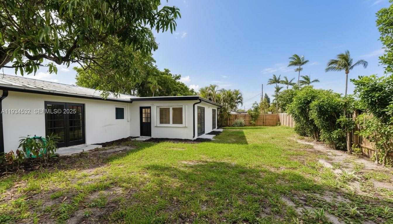 5706 NE 15th Ave, Fort Lauderdale FL 33334